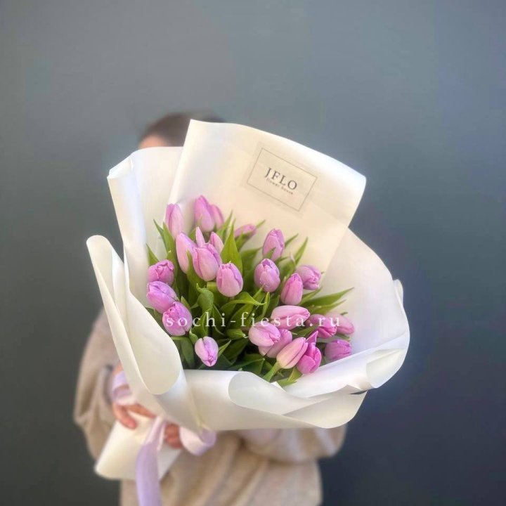 25 сиреневых тюльпанов в Балашихе