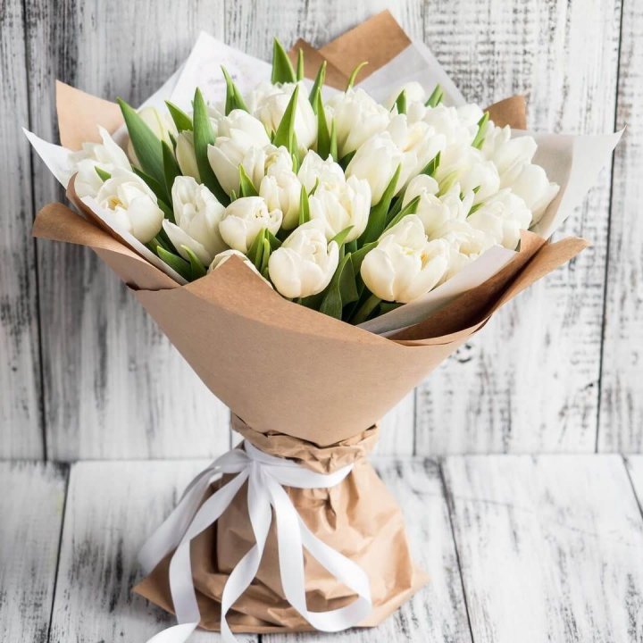 25 белых тюльпанов в Балашихе